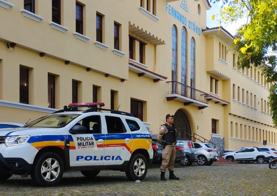 Polícia gaúcha pega arsenal em sítio