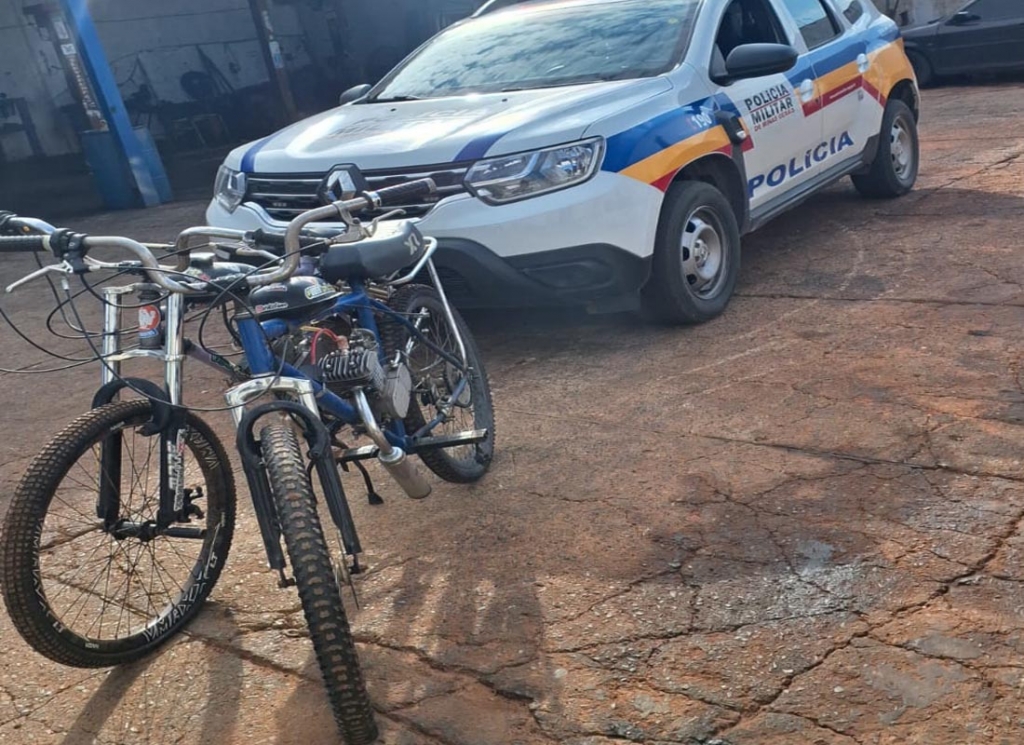 CHAMANDO NO GRAU DE BIKE COM A FIEL NA GARUPA