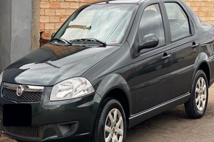 Carro com registro de furto é recuperado no Bairro Siena em Cascavel