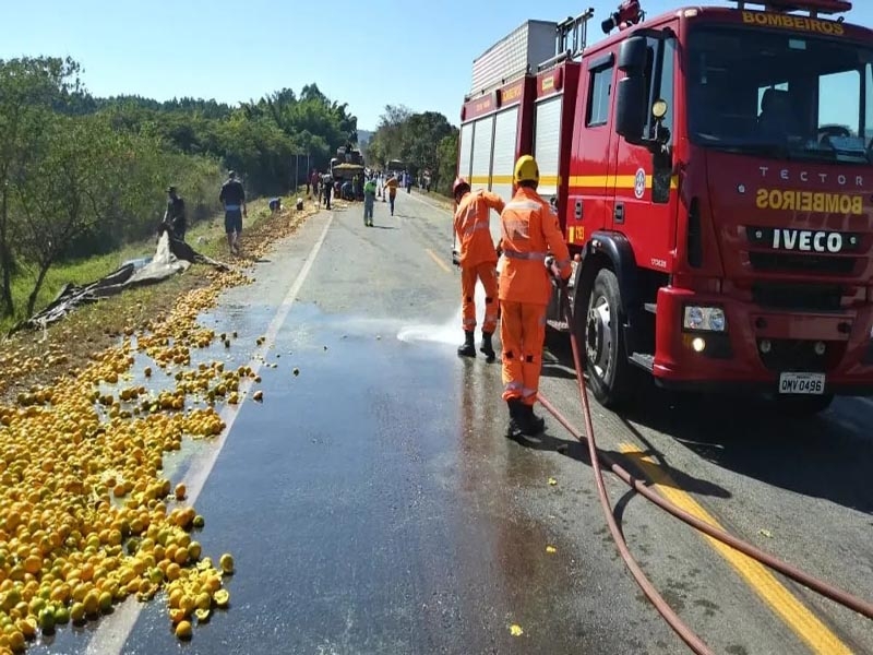 Motoristas cobram melhorias na BR-251, que corta o Norte de MG e registra  alto índice de acidentes, Grande Minas