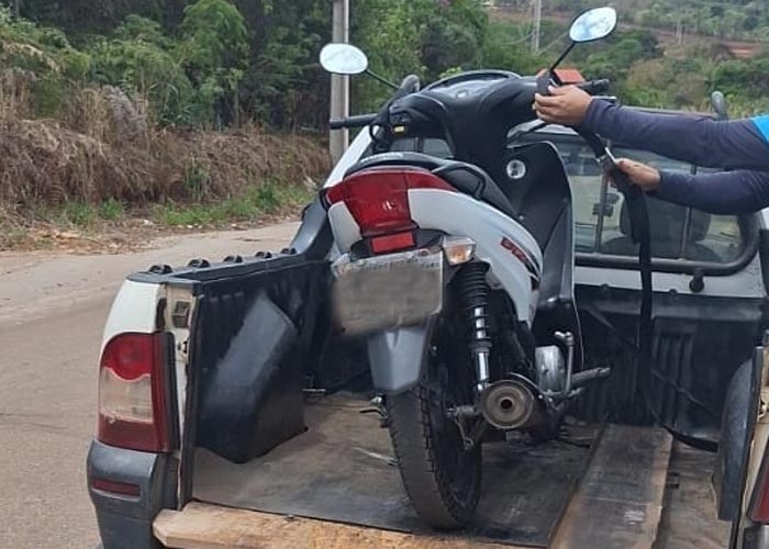 Motos de trilha são apreendidas pela Polícia Ambiental na Fazenda