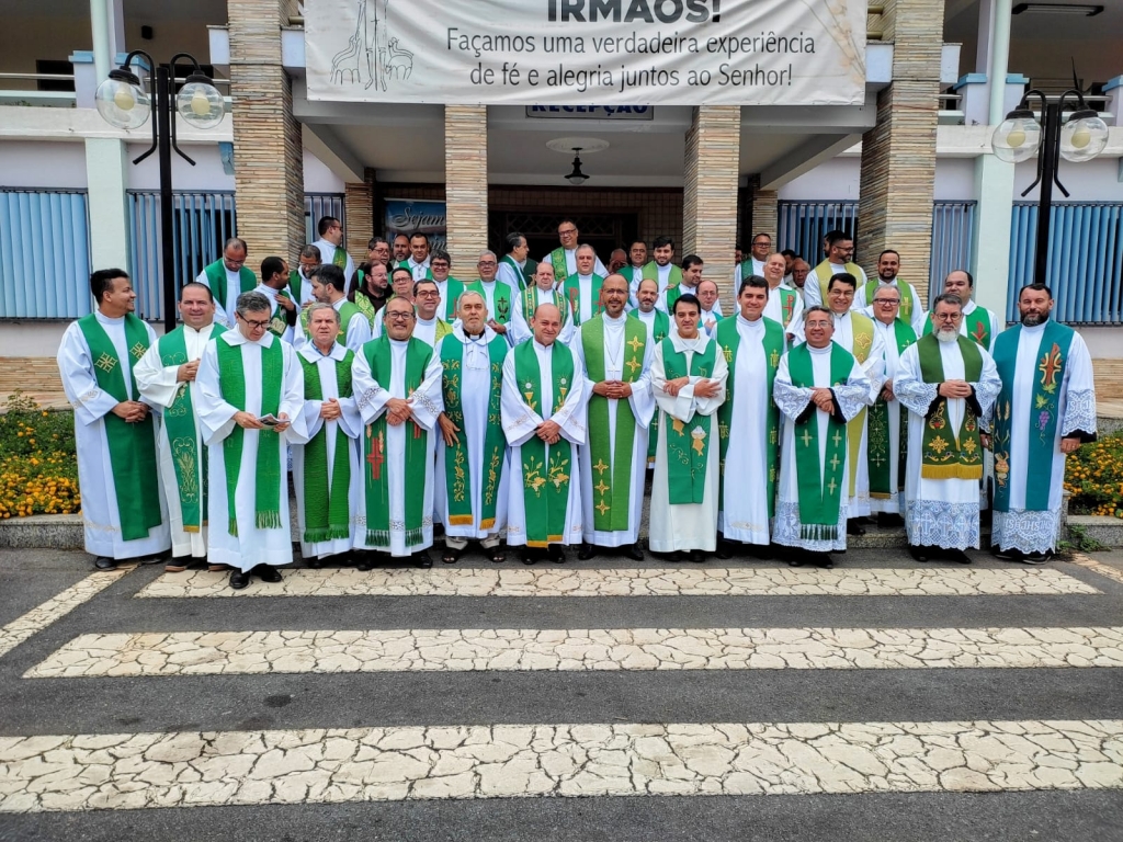 Grupo de oração Bispo Bruno Leonardo /Administradora Marcia