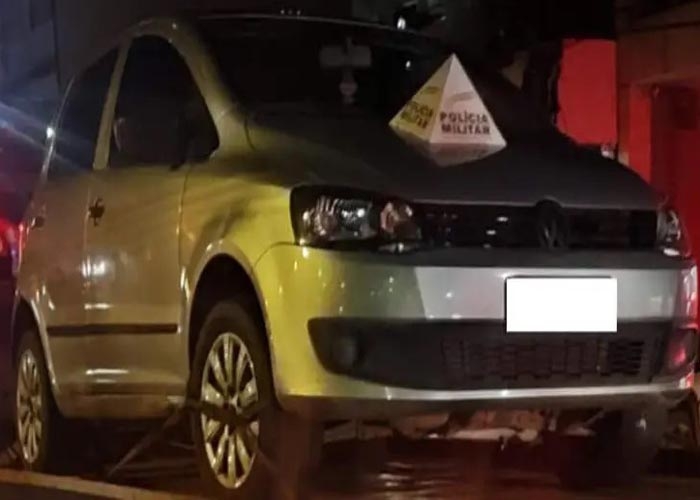 Polícia francesa começa a esmagar carros apreendidos em corridas de rua