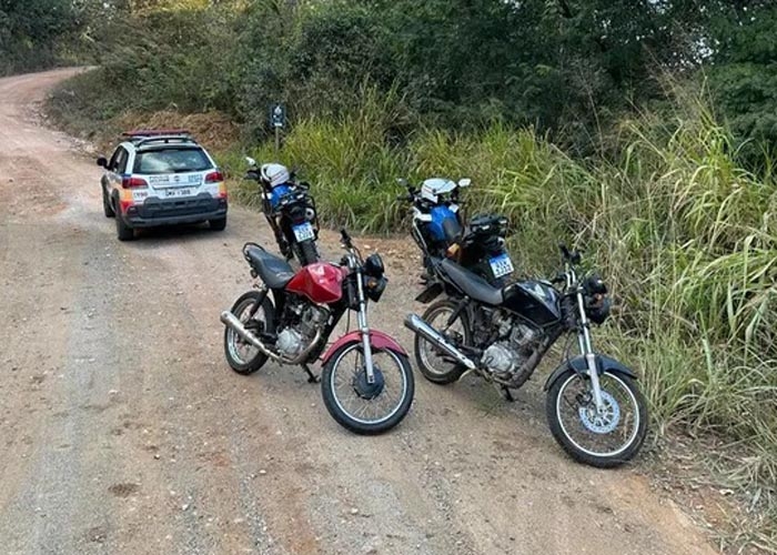 Faixa: 'comando' proíbe pilotos de empinar moto e promete punição em BH