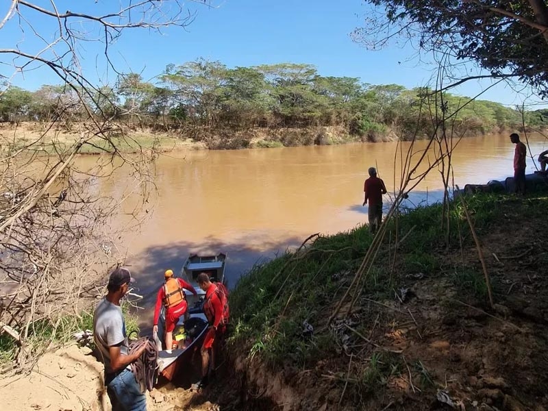 Jogador de futebol morre afogado no Rio São Francisco