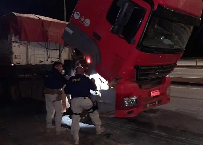 PM recupera carreta roubada com carga de bebidas na Zona Norte, Rio de  Janeiro