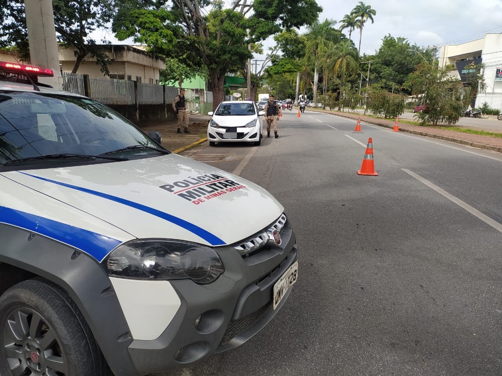 Motoristas desviam de um rato enorme em avenida nos EUA, Curiosidades