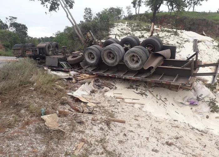 Arsenal com 25 armas e mais de 500 munições é encontrado em fazenda, Tocantins