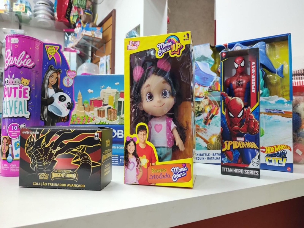 Kit Lote Acessórios Brinquedos para Bonecas Barbie Jogo Chá Vestidos de  Festa na Americanas Empresas