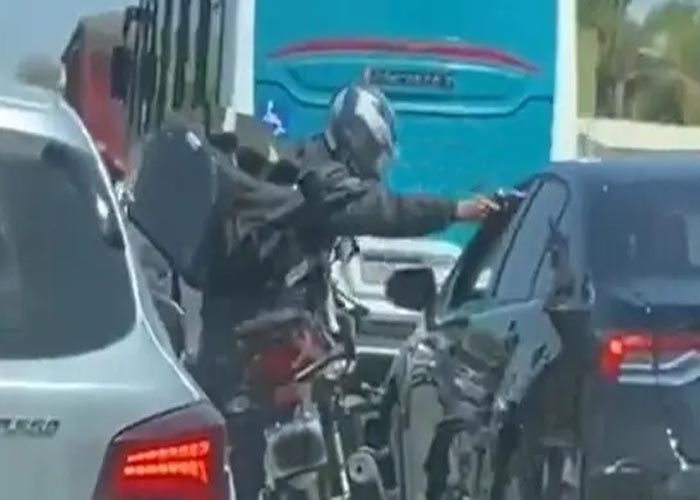 Faixa: 'comando' proíbe pilotos de empinar moto e promete punição em BH