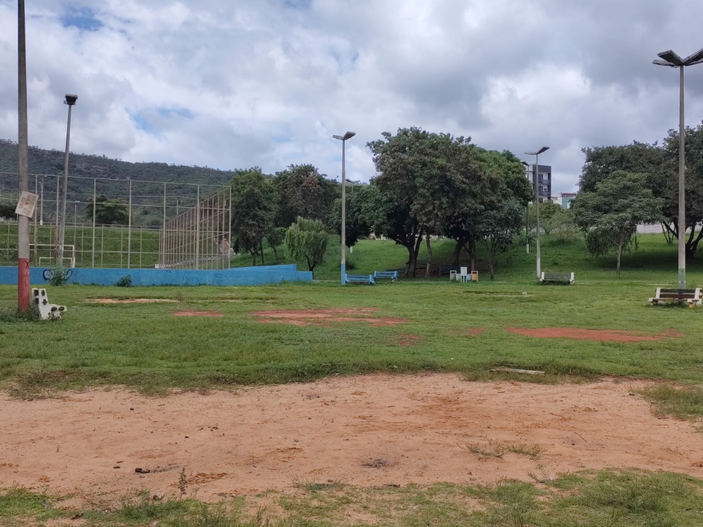 Cinco pessoas são atingidas em tiroteio durante partida de futebol na zona  Leste - Portal do Marcos Santos