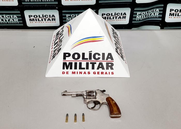 Arma de fogo pistola jogo de arma gerado por ia perigo militar