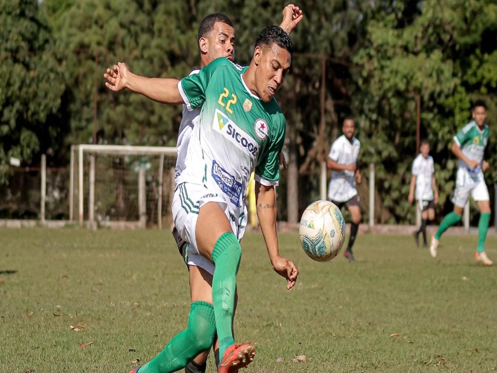 Marcelinho Carioca vem dar aula de cobranças de faltas - Lugares por Onde  Ando - Campo Grande News