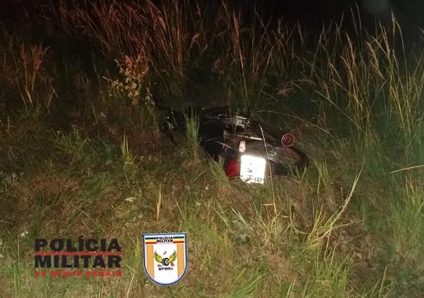 Plantão Os Cobras da Notícia - Piloto embriagado e sem habilitação, preso  em Nova Fátima Pr.