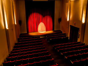 assets/uploads/imagens/thumbs/54267-teatro.jpg