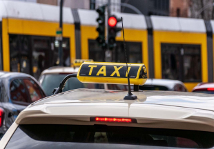 assets/uploads/imagens/thumbs/c9b63-taxi.jpg